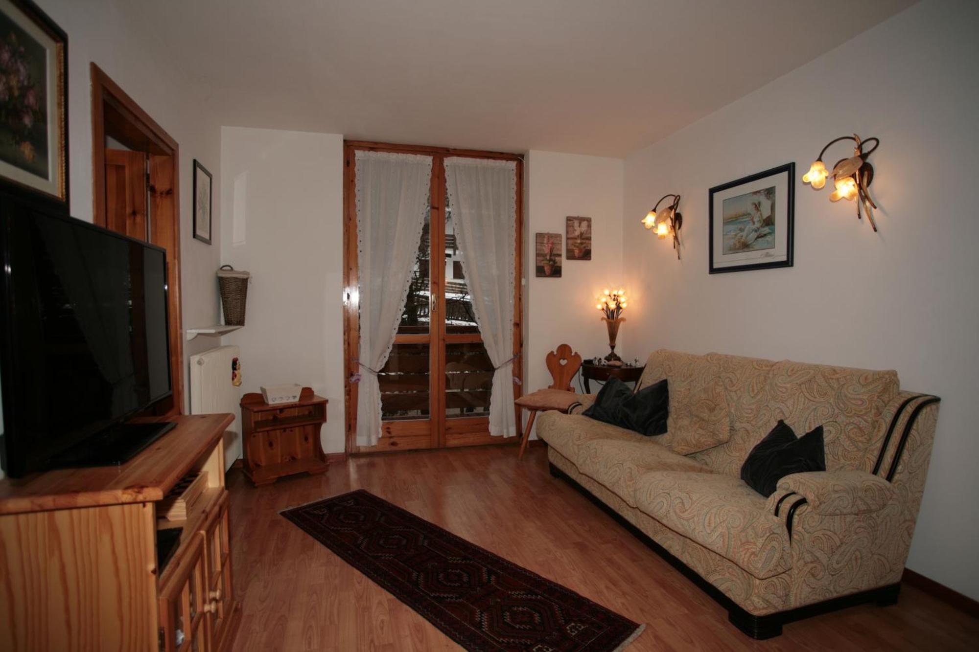 Valfassa Apartment